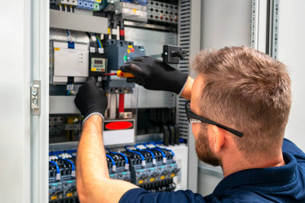 Best Circuit Breaker Repair  in West Des Moines, IA